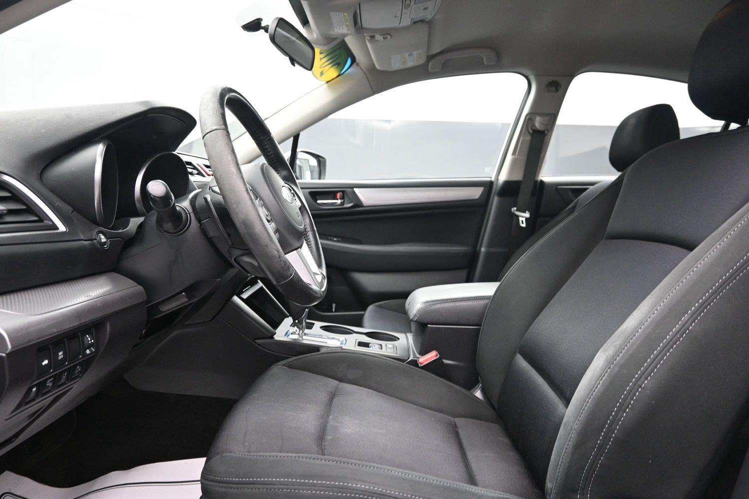 Used 2015 Crystal White Pearl Subaru 2.5i Premium image 19