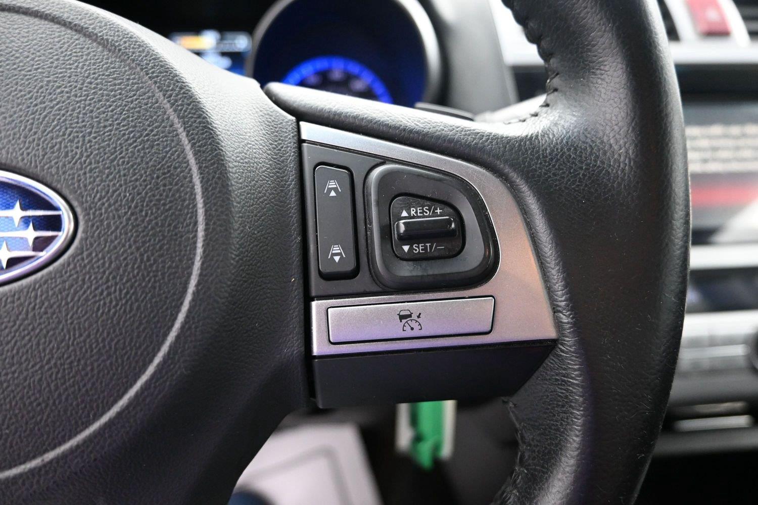 Used 2015 Crystal White Pearl Subaru 2.5i Premium image 23