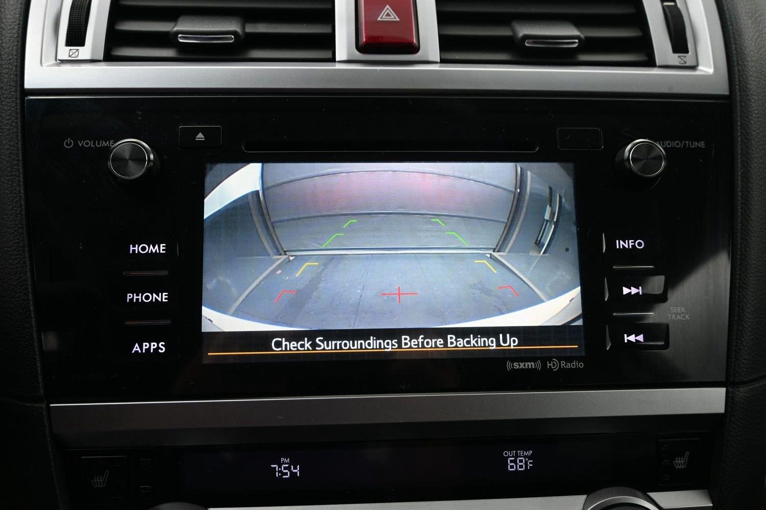 Used 2015 Crystal White Pearl Subaru 2.5i Premium image 27