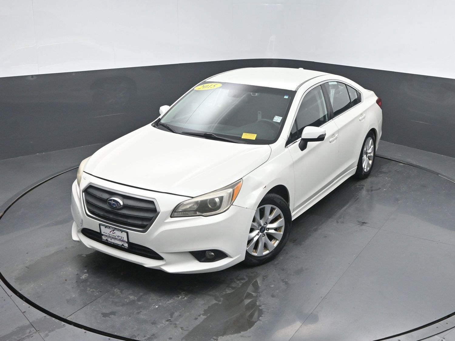 Used 2015 Crystal White Pearl Subaru 2.5i Premium image 33