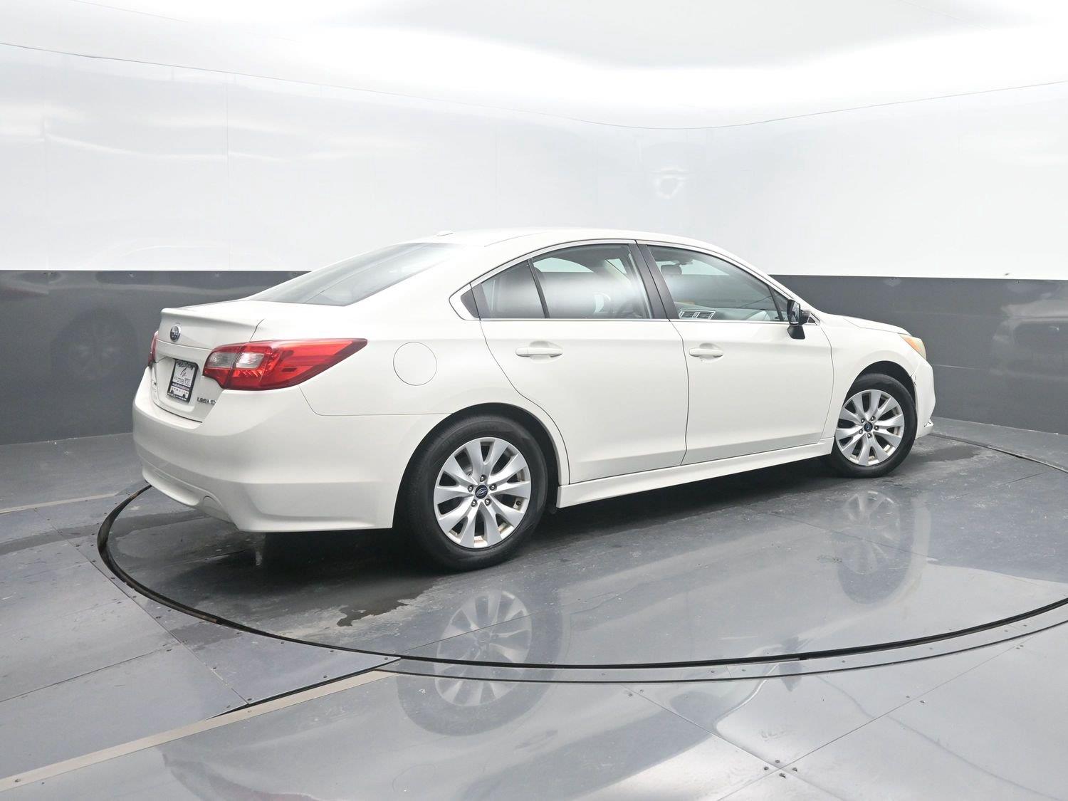 Used 2015 Crystal White Pearl Subaru 2.5i Premium image 2