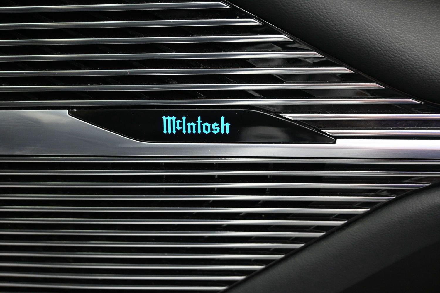 Used 2024 Bright White Clearcoat Jeep Series II Obsidian image 8