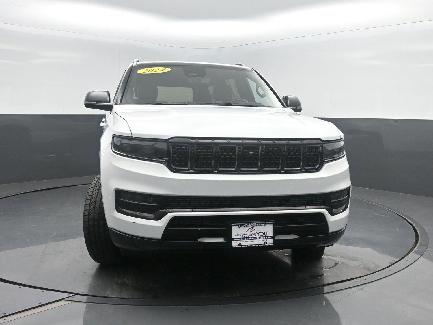 Used 2024 Bright White Clearcoat Jeep Series II Obsidian image 44