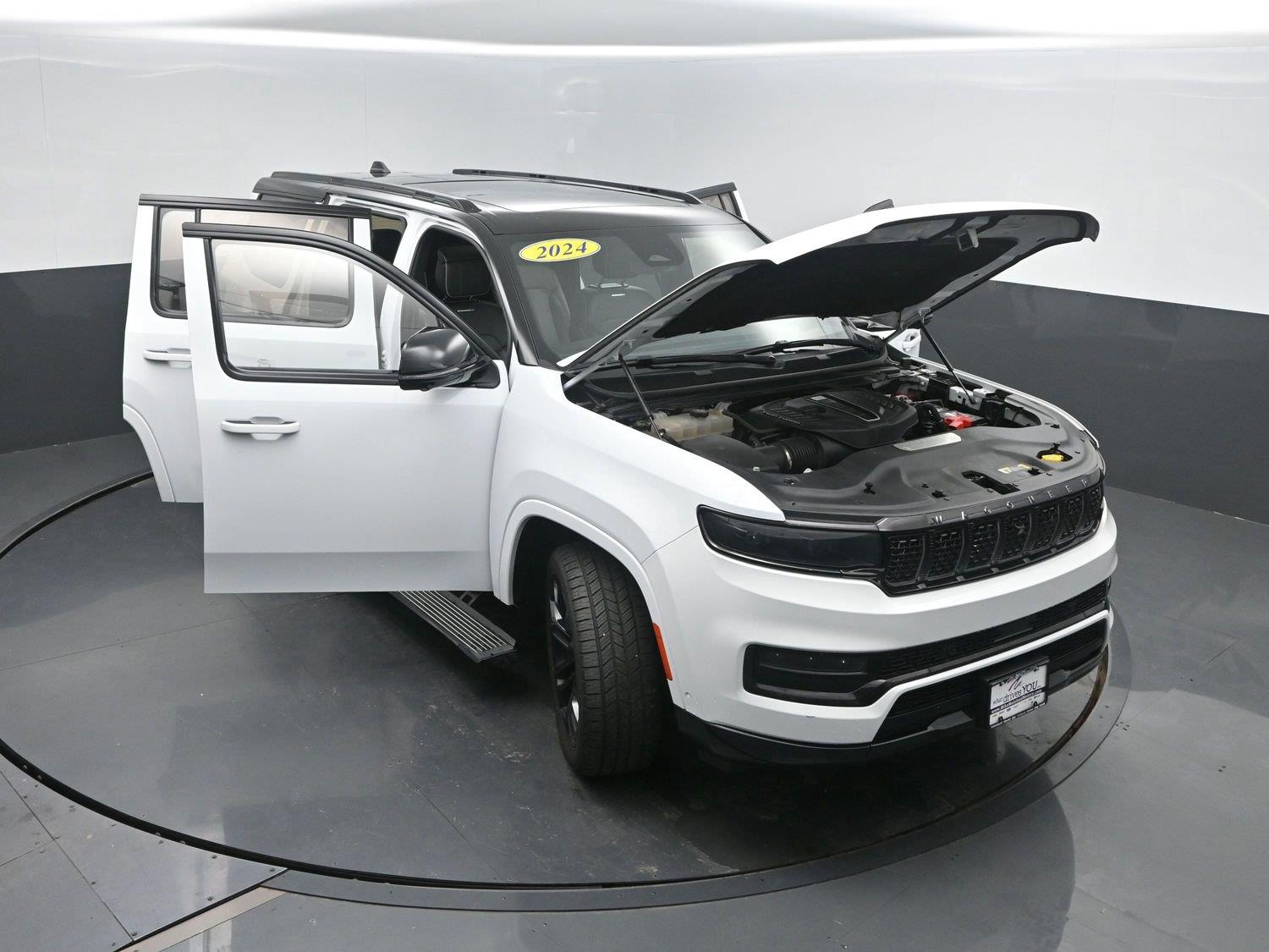 Used 2024 Bright White Clearcoat Jeep Series II Obsidian image 47
