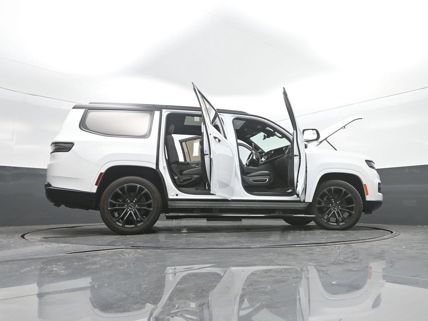 Used 2024 Bright White Clearcoat Jeep Series II Obsidian image 53