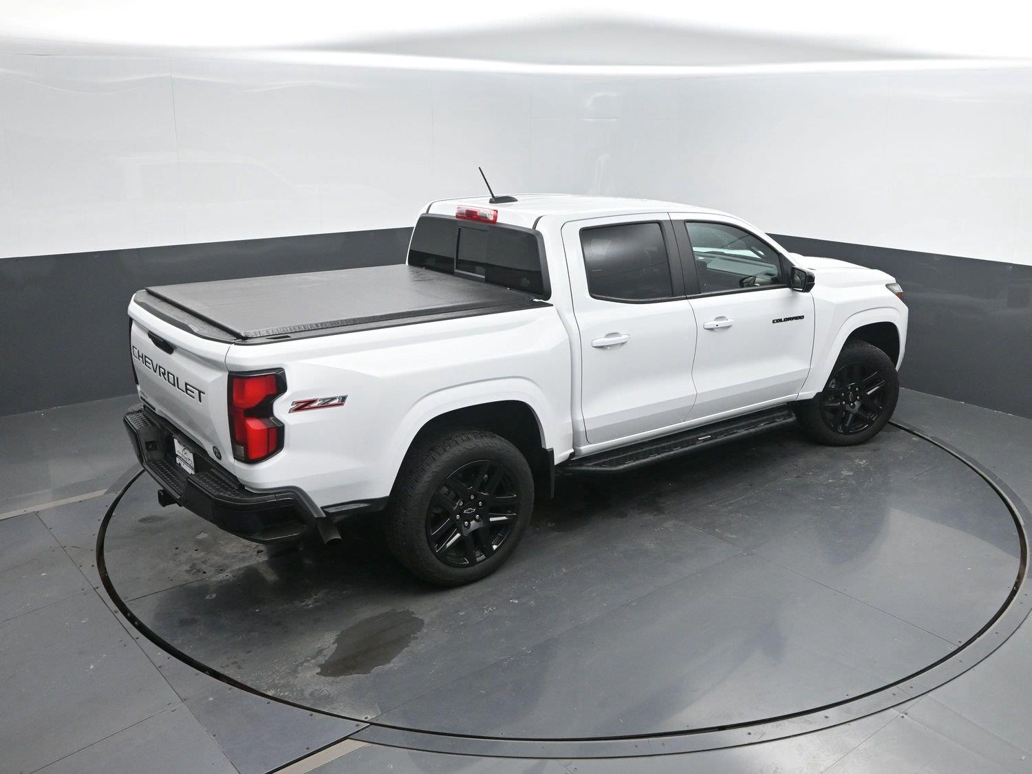 Used 2024 Summit White Chevrolet 4WD Z71 image 41