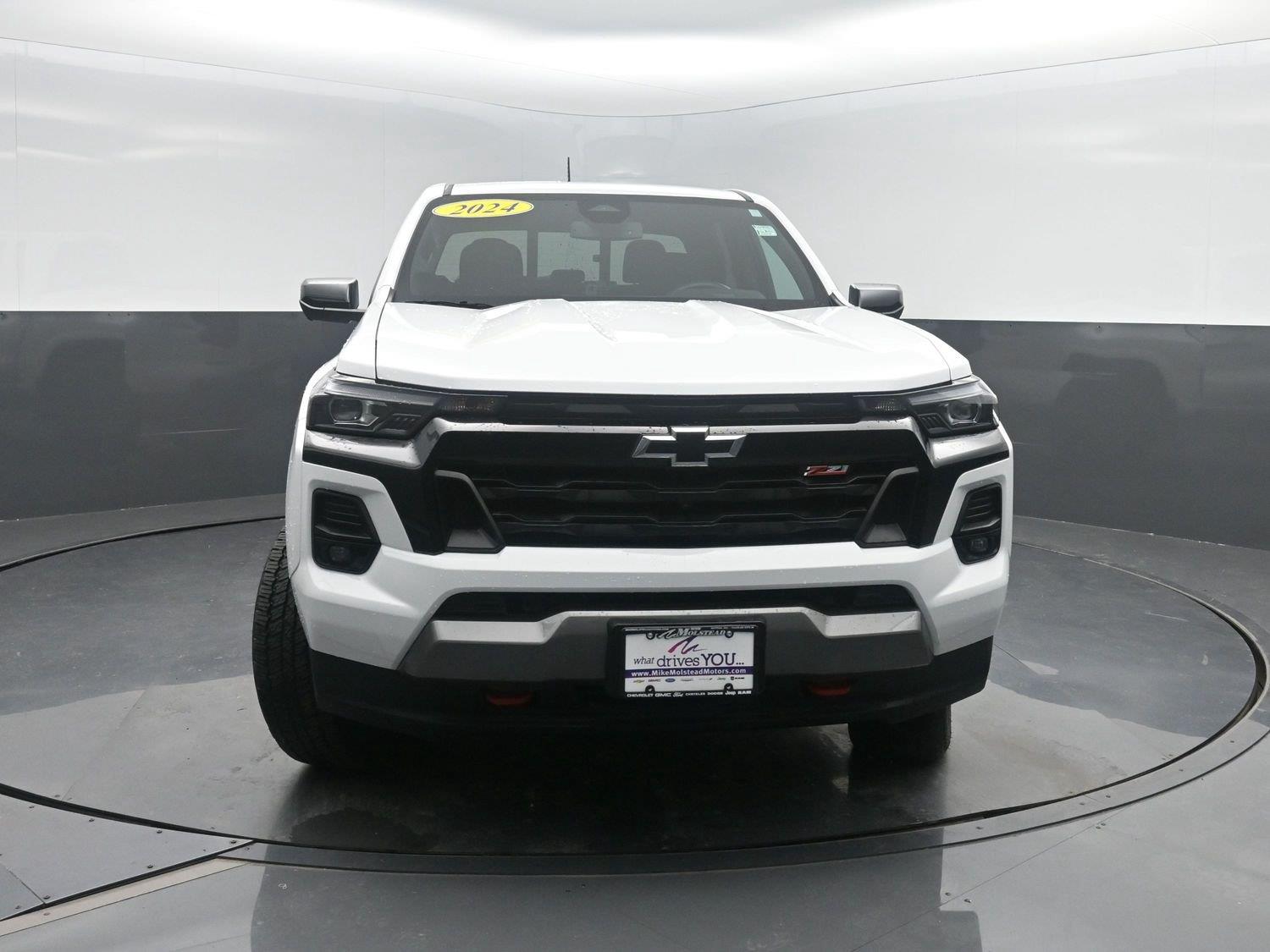 Used 2024 Summit White Chevrolet 4WD Z71 image 45