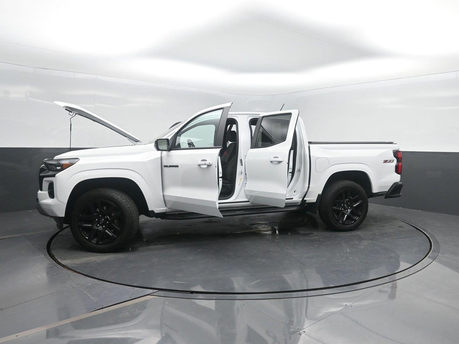 Used 2024 Summit White Chevrolet 4WD Z71 image 51