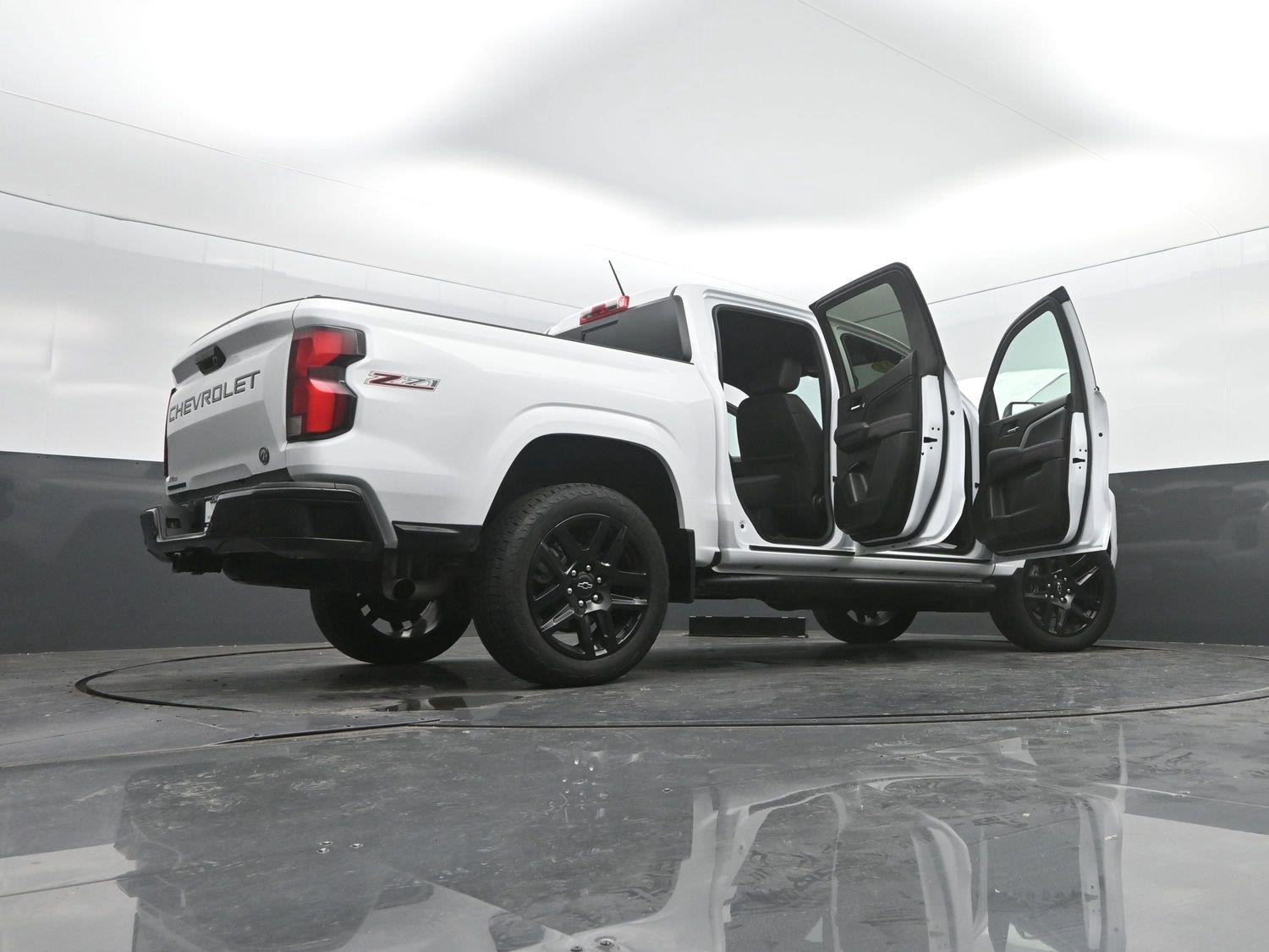 Used 2024 Summit White Chevrolet 4WD Z71 image 52