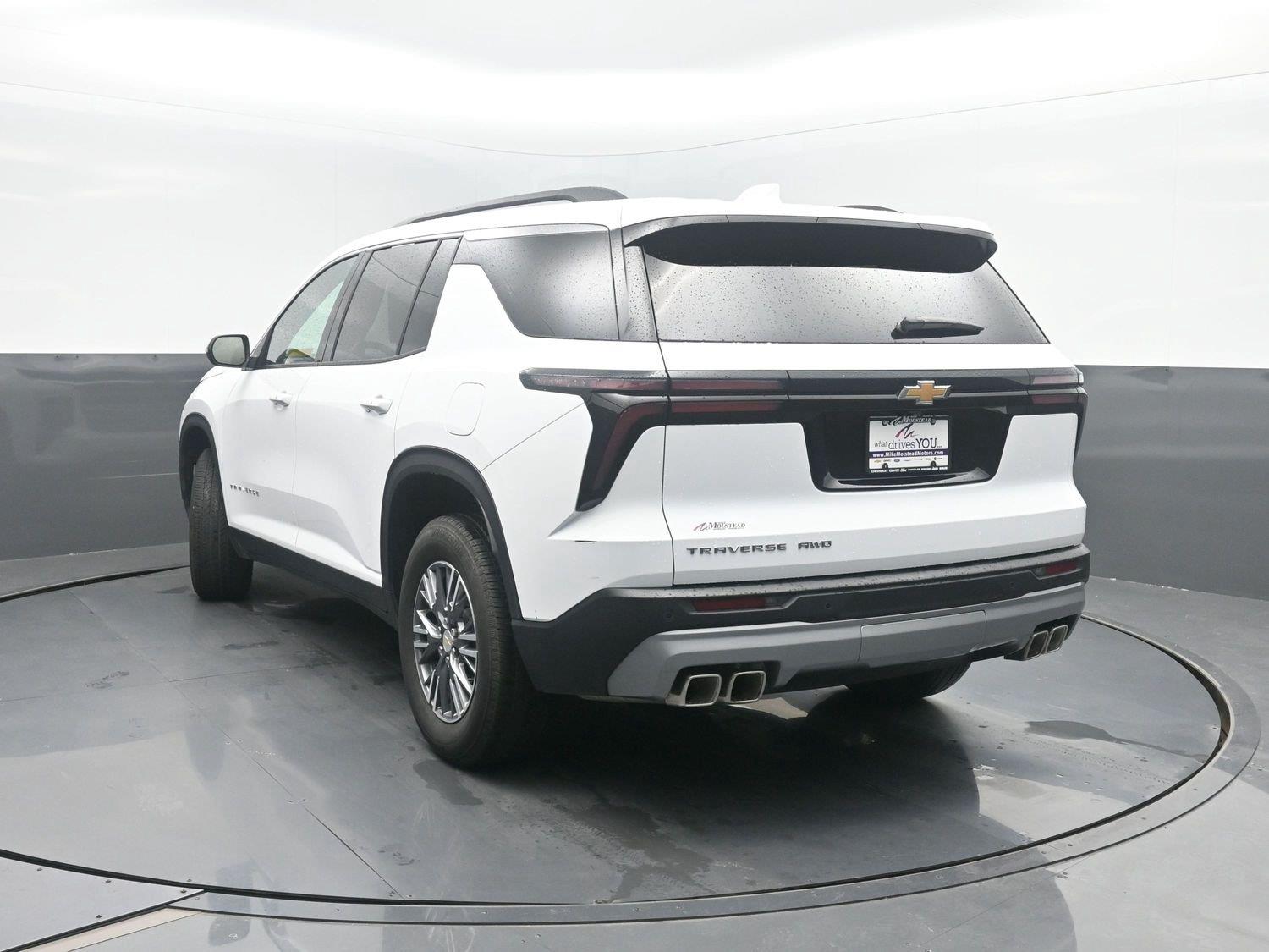 Used 2026 Summit White Chevrolet AWD LT image 43
