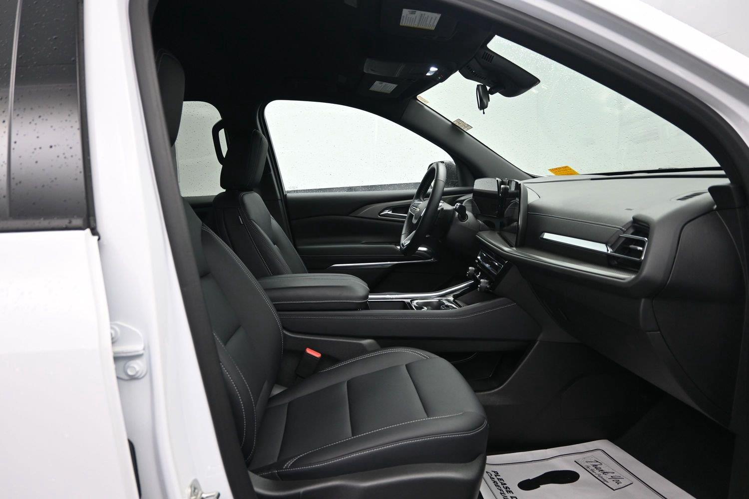 Used 2026 Summit White Chevrolet AWD LT image 11