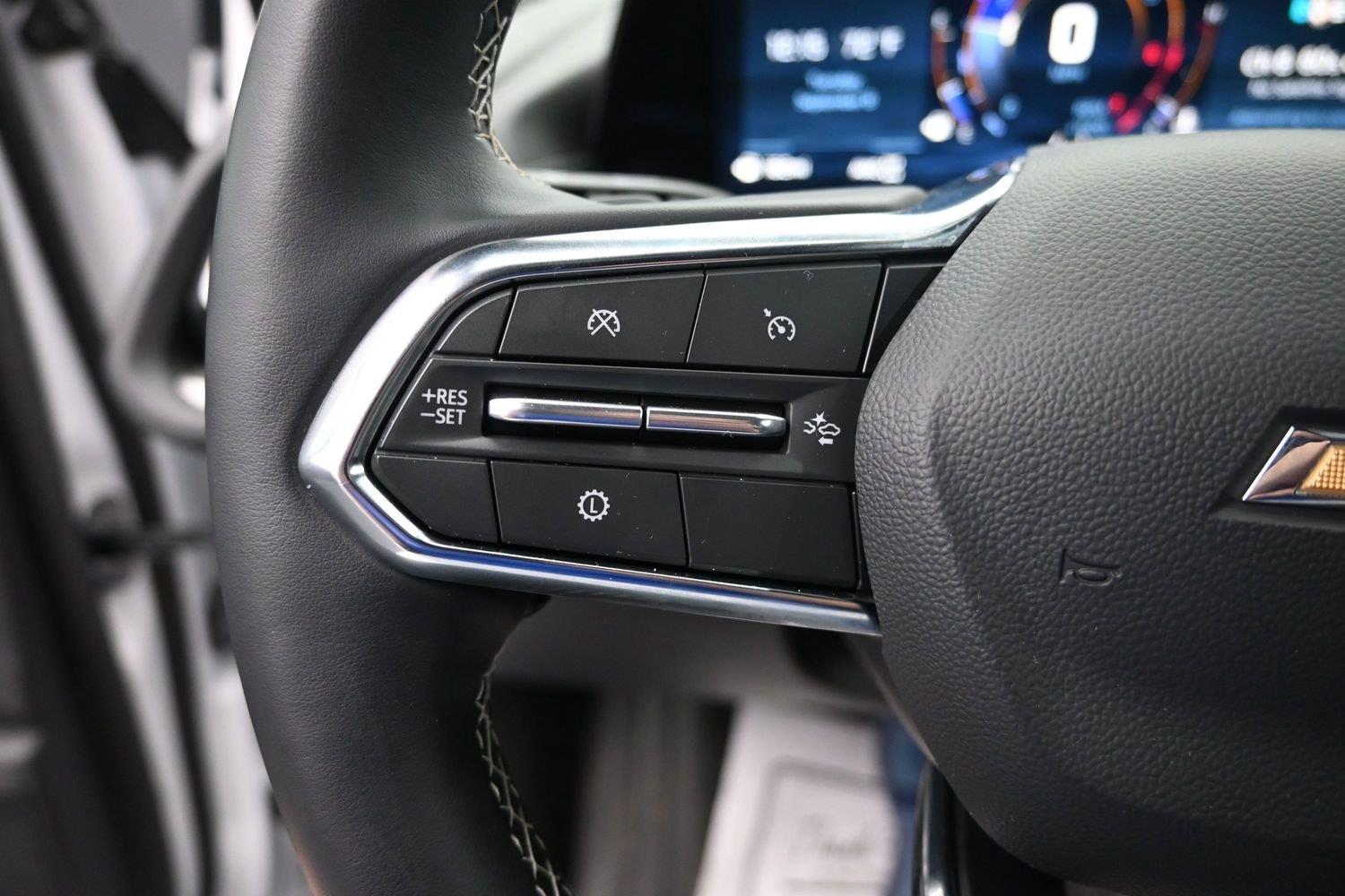 Used 2026 Summit White Chevrolet AWD LT image 24