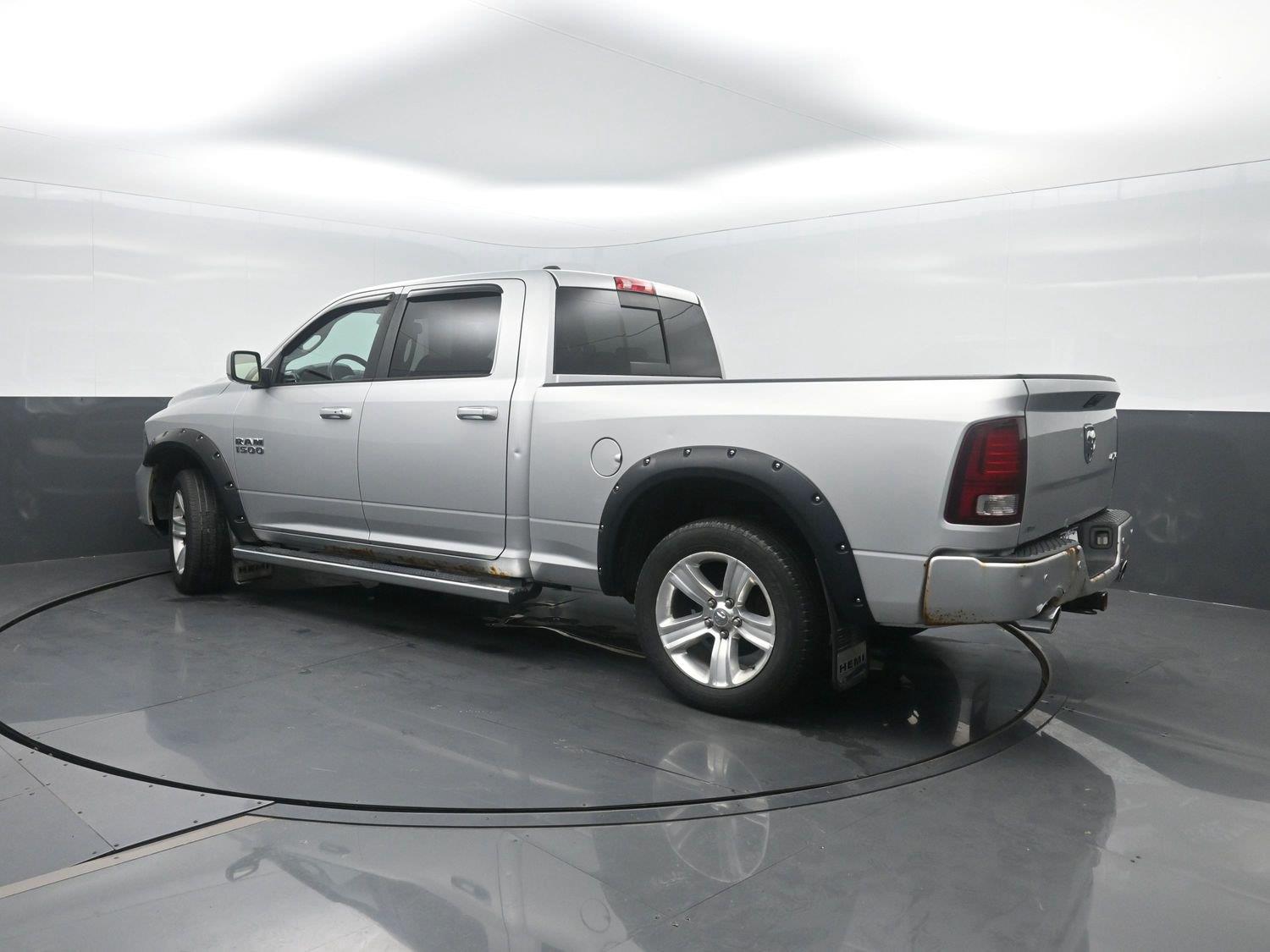 Used 2016 Bright Silver Metallic Ram Sport image 4