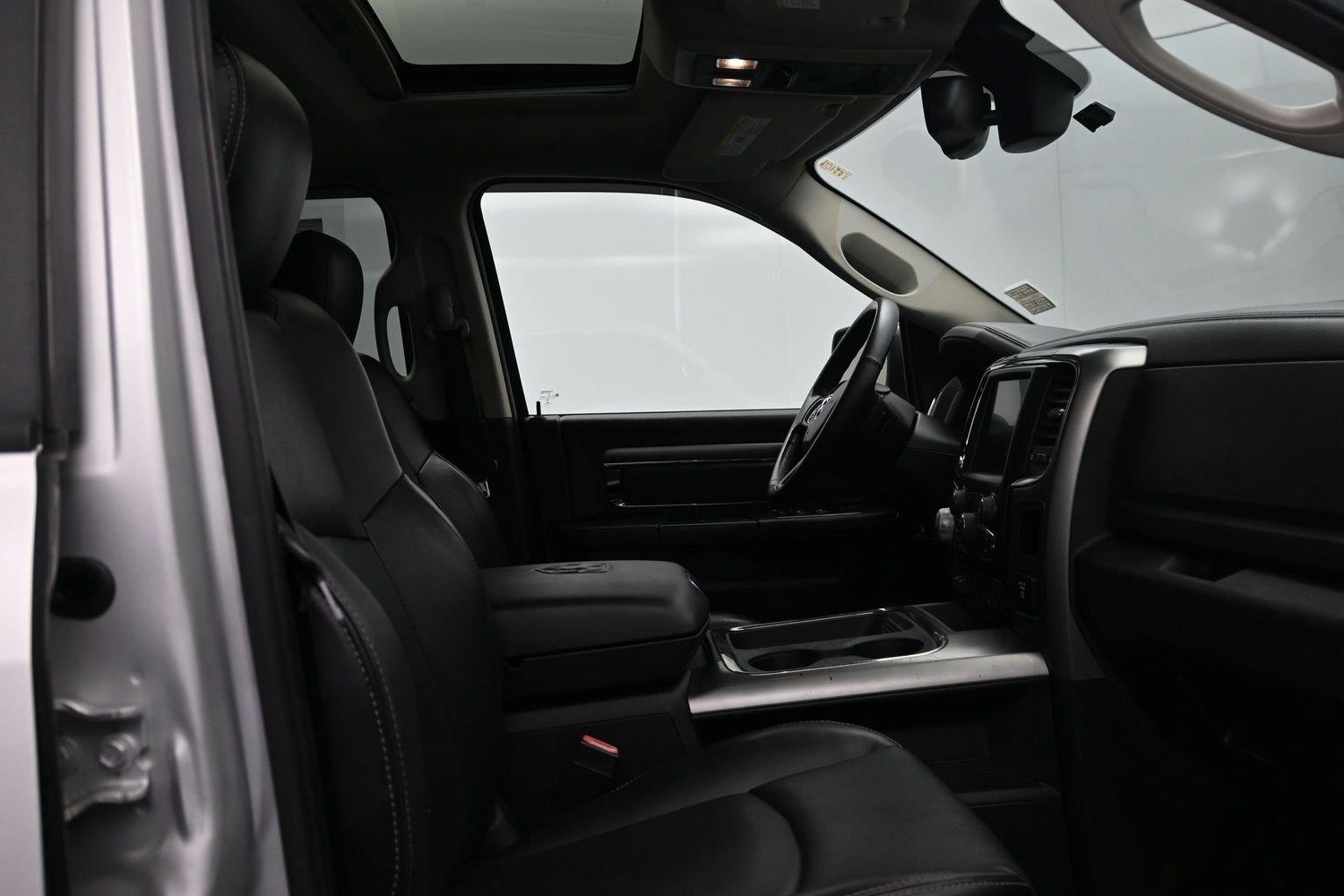 Used 2016 Bright Silver Metallic Ram Sport image 10