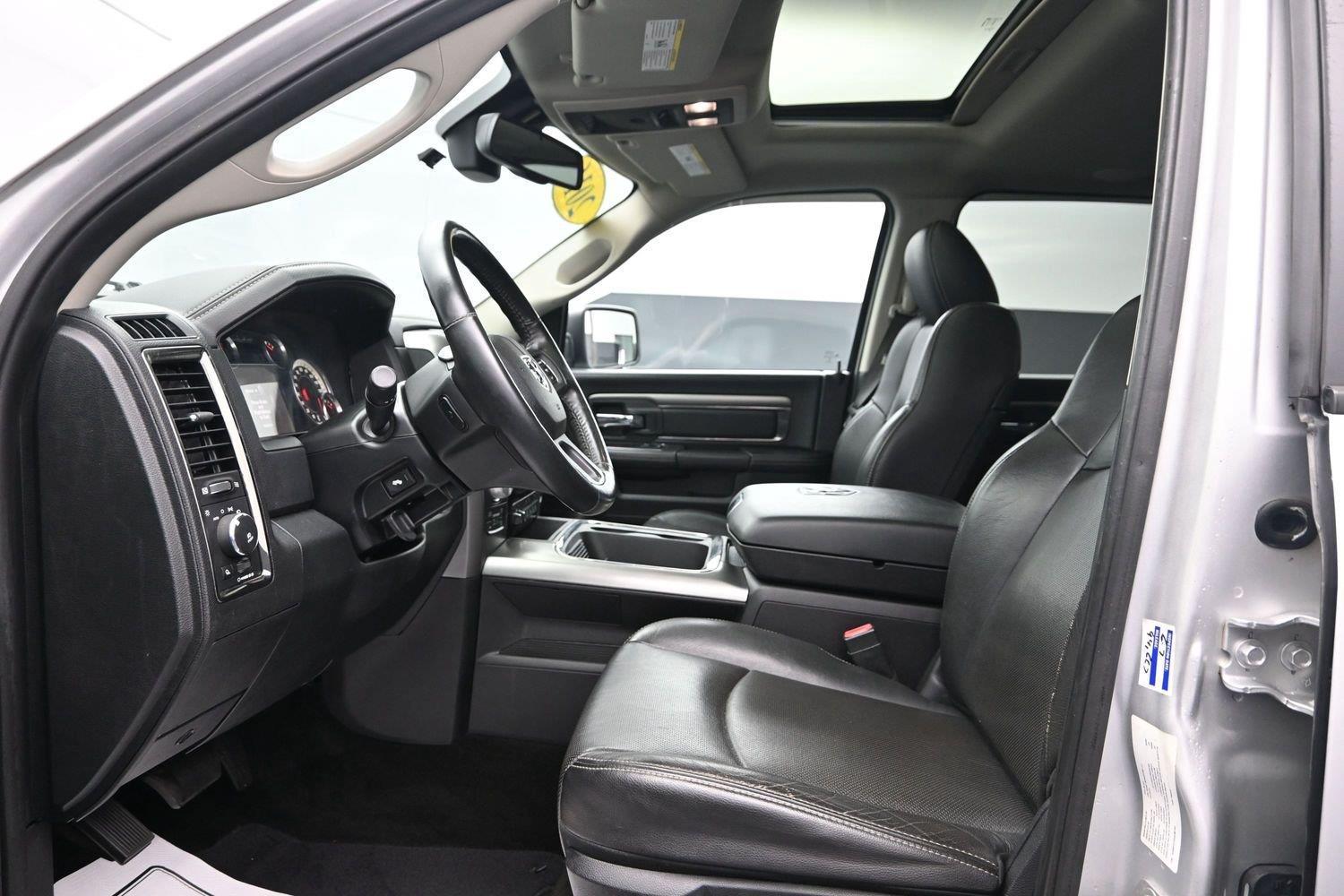 Used 2016 Bright Silver Metallic Ram Sport image 19