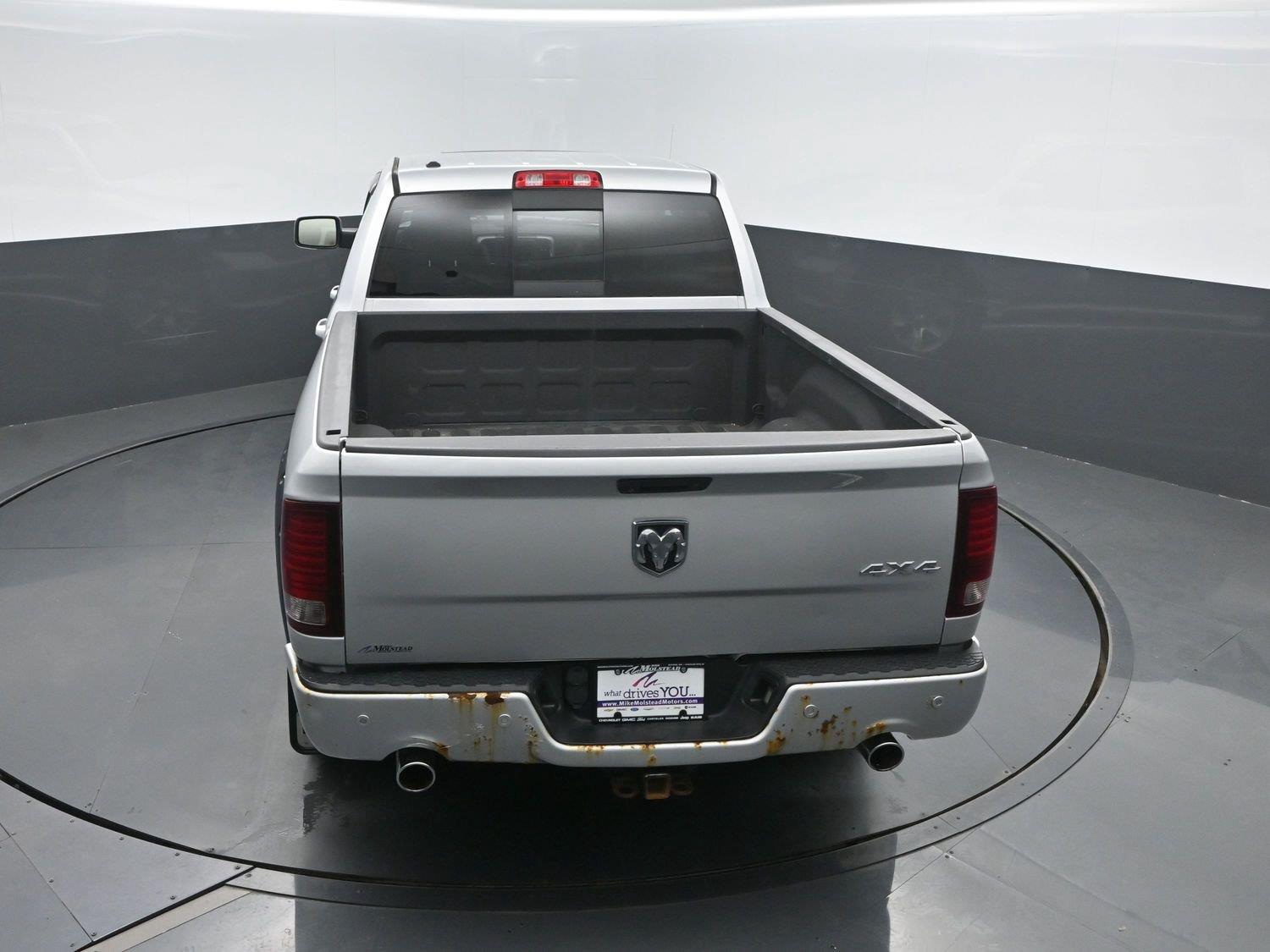 Used 2016 Bright Silver Metallic Ram Sport image 37