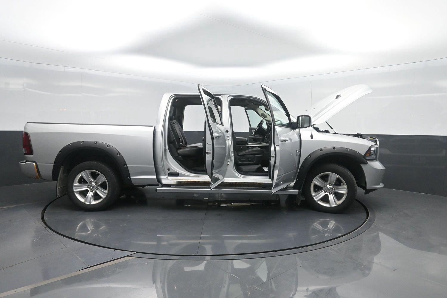 Used 2016 Bright Silver Metallic Ram Sport image 45