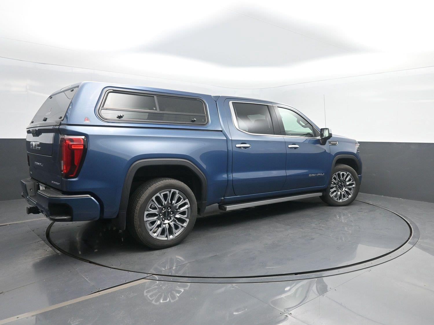 Used 2025 Downpour Metallic GMC Denali Ultimate image 2