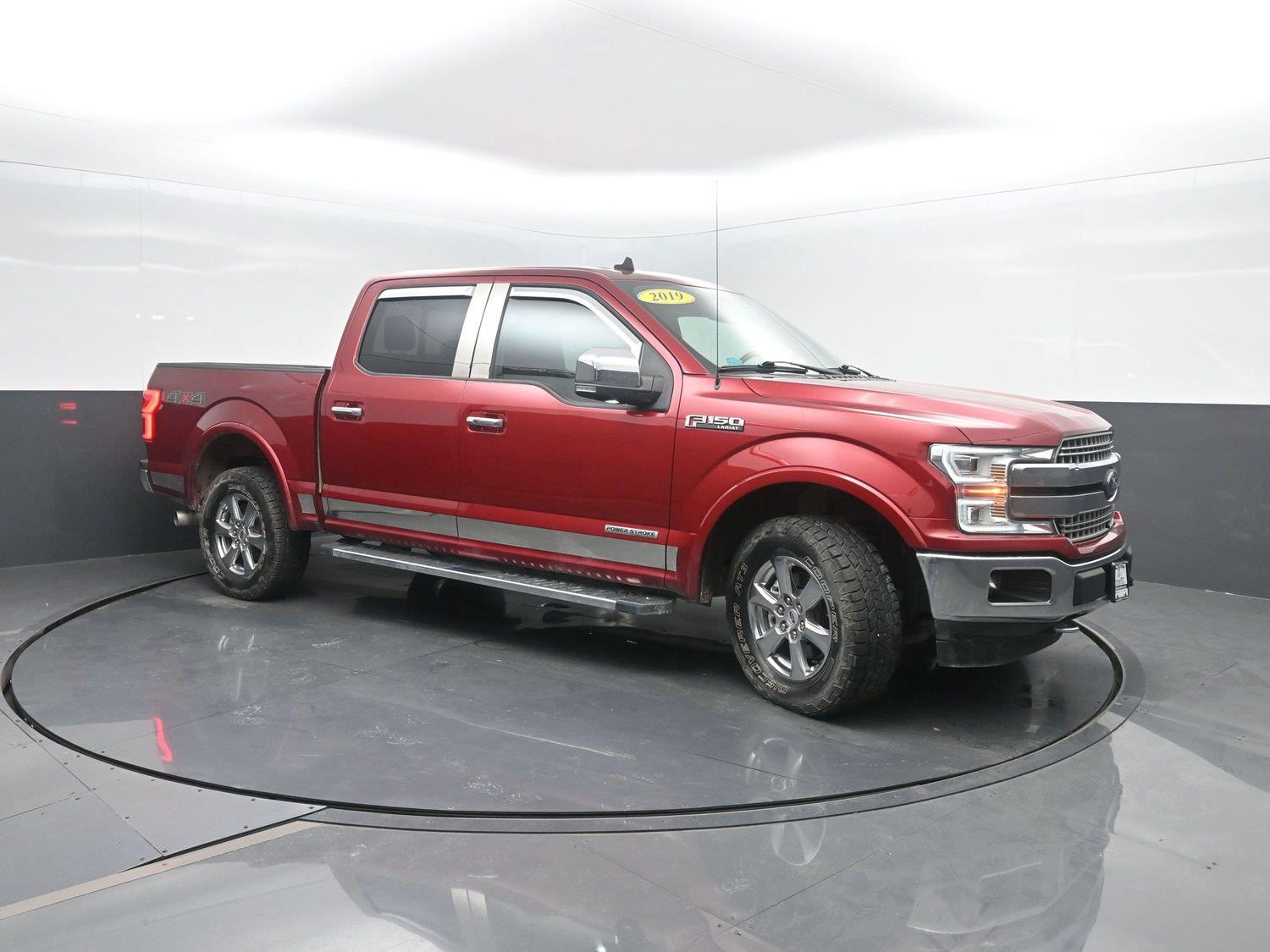 Used 2019 Ruby Red Metallic Tinted Clearcoat Ford LARIAT image 4