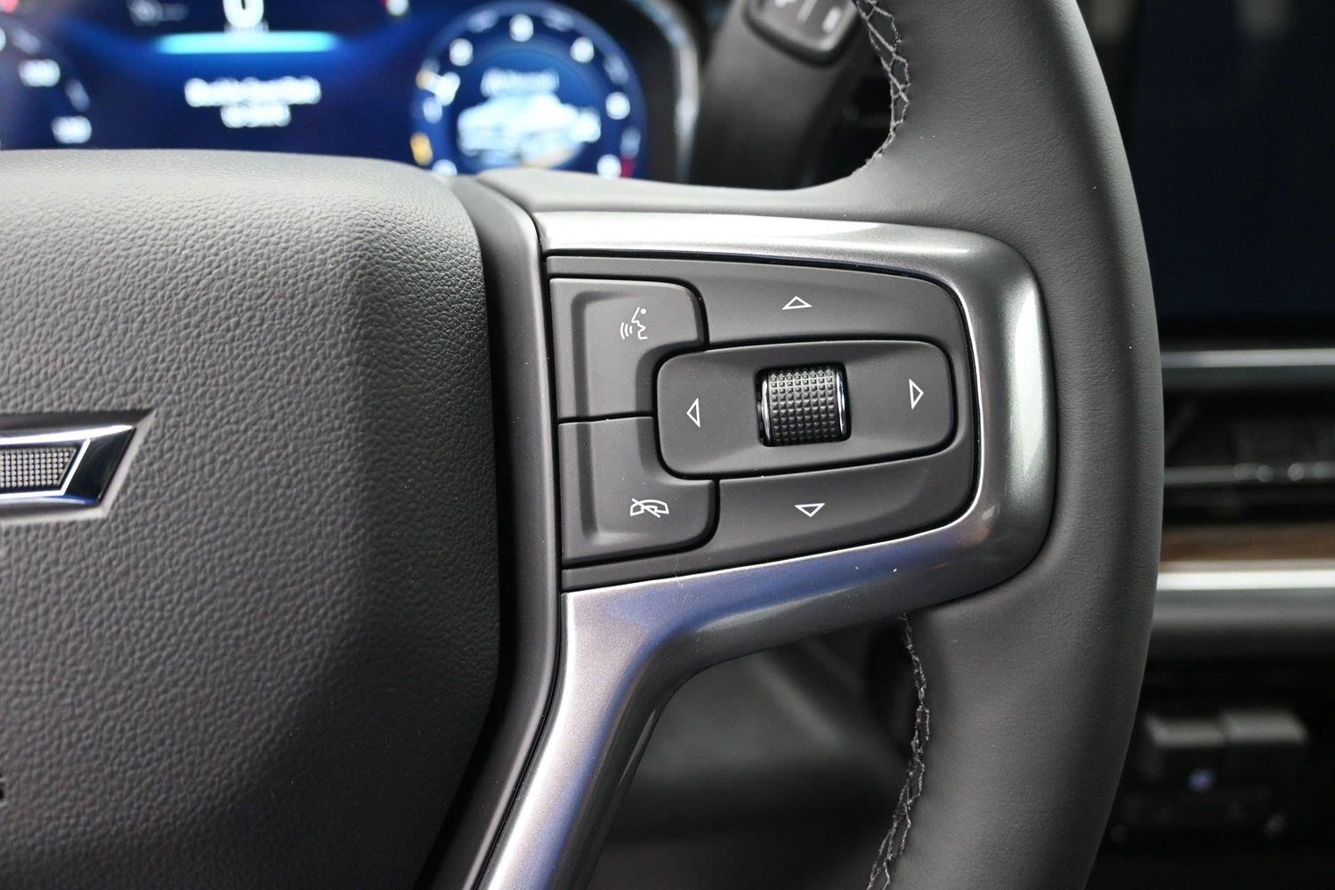 Used 2019 Ruby Red Metallic Tinted Clearcoat Ford LARIAT image 26