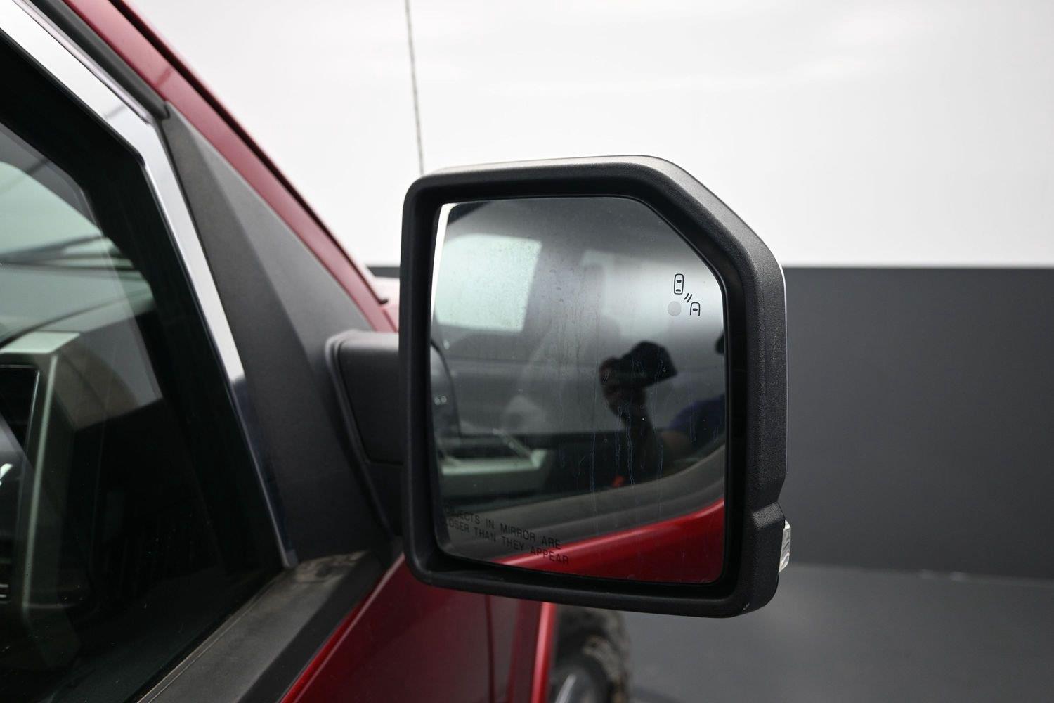 Used 2019 Ruby Red Metallic Tinted Clearcoat Ford LARIAT image 38