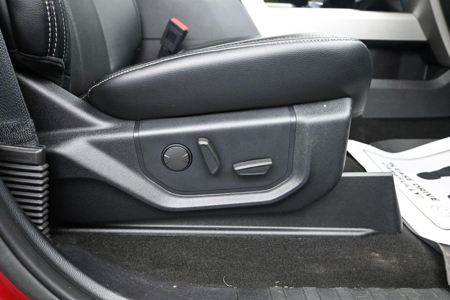 Used 2019 Ruby Red Metallic Tinted Clearcoat Ford LARIAT image 40