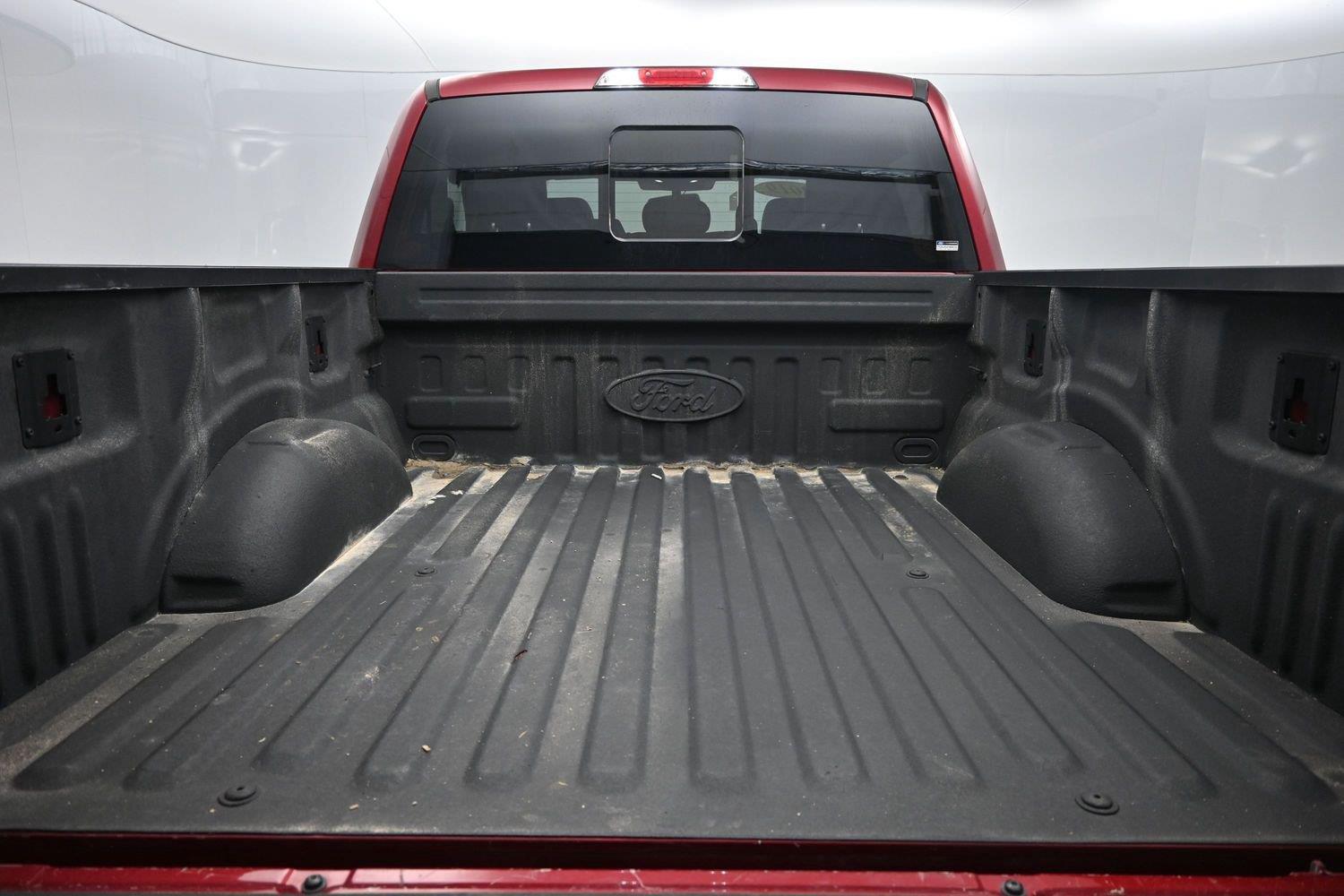 Used 2019 Ruby Red Metallic Tinted Clearcoat Ford LARIAT image 46
