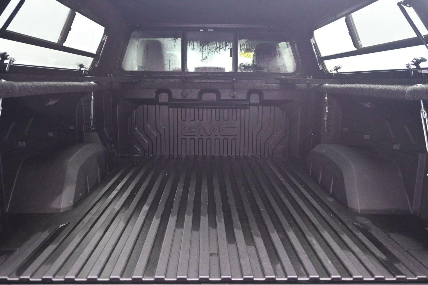 Used 2025 Downpour Metallic GMC Denali Ultimate image 18