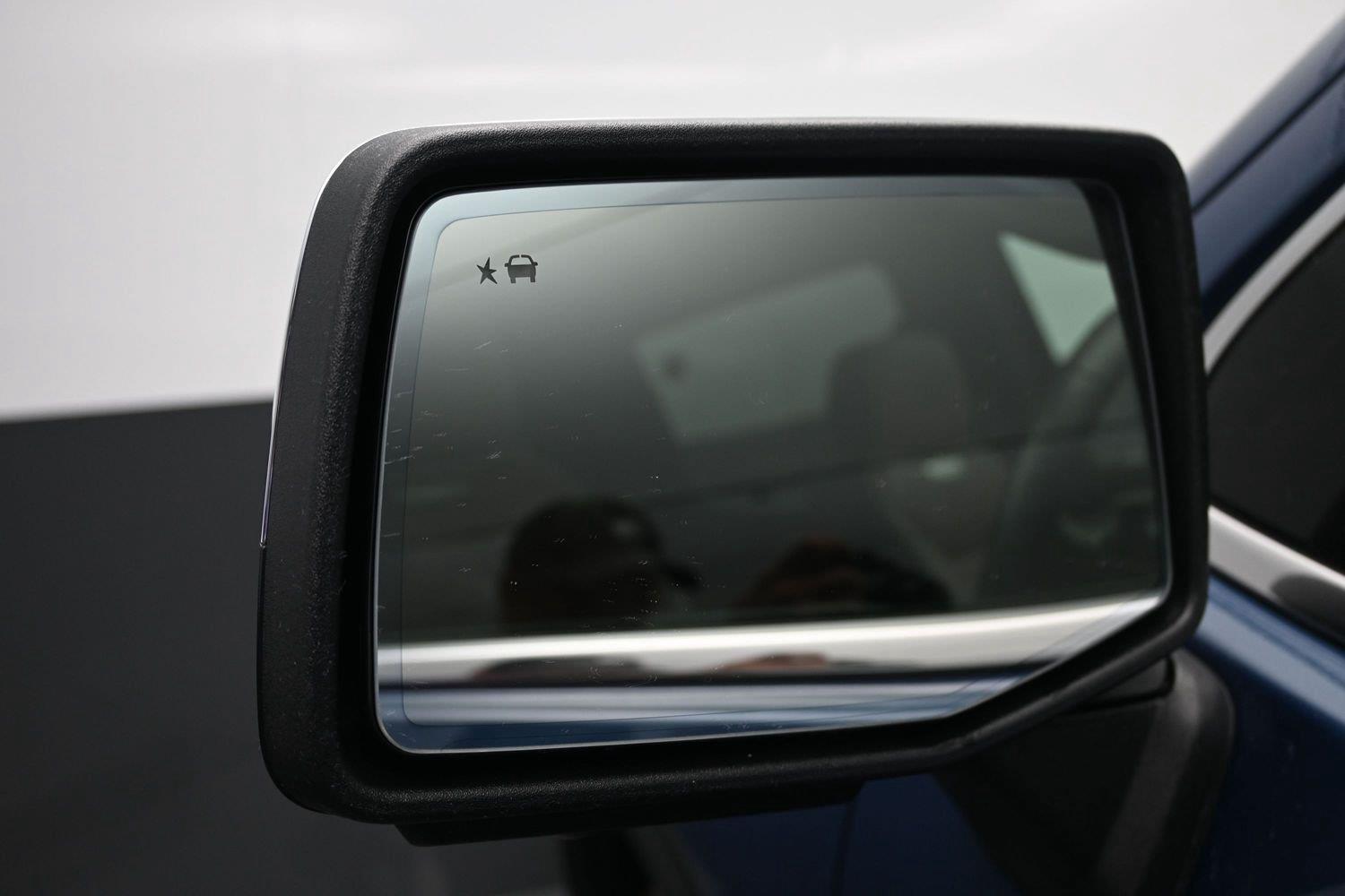 Used 2025 Downpour Metallic GMC Denali Ultimate image 20