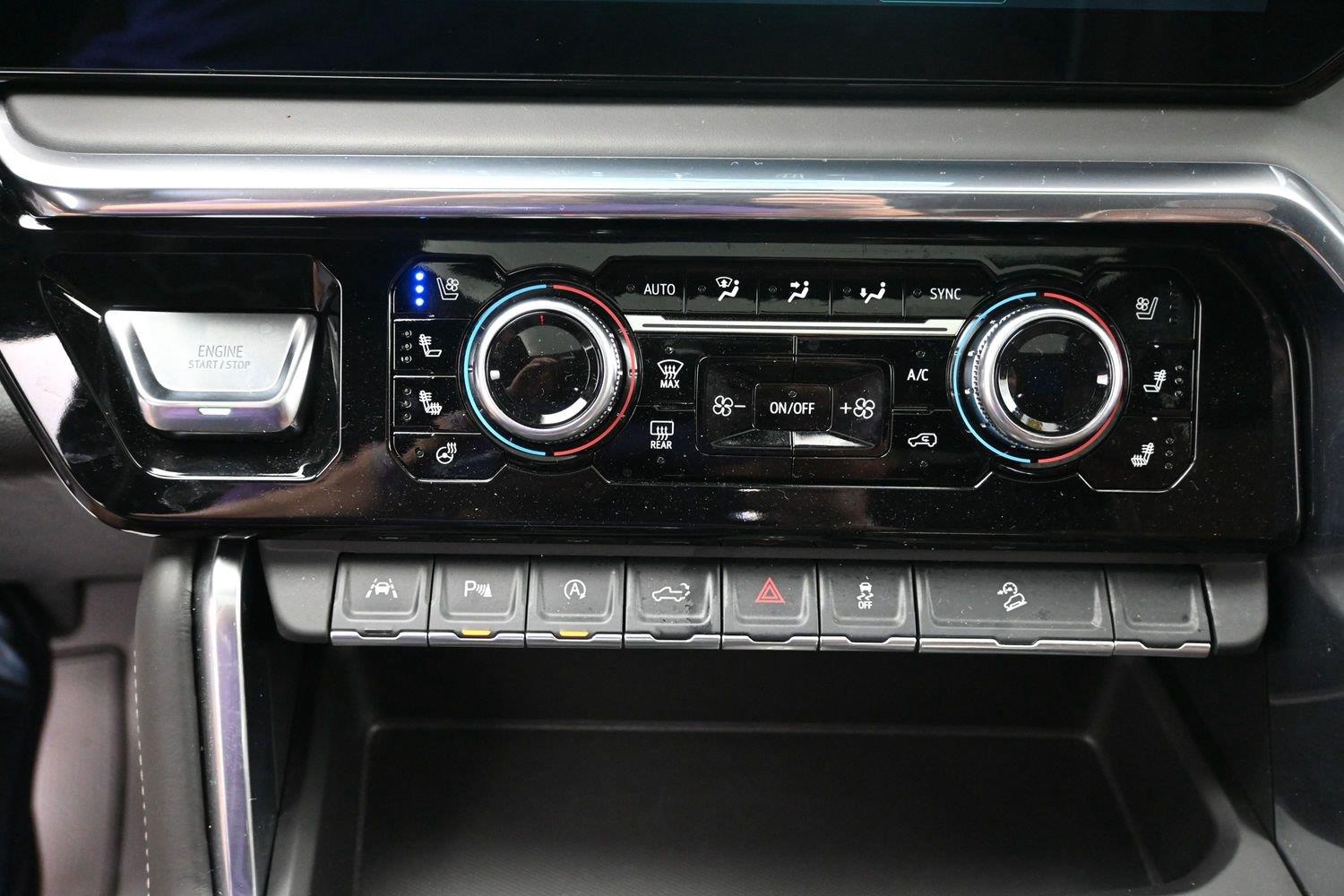 Used 2025 Downpour Metallic GMC Denali Ultimate image 31
