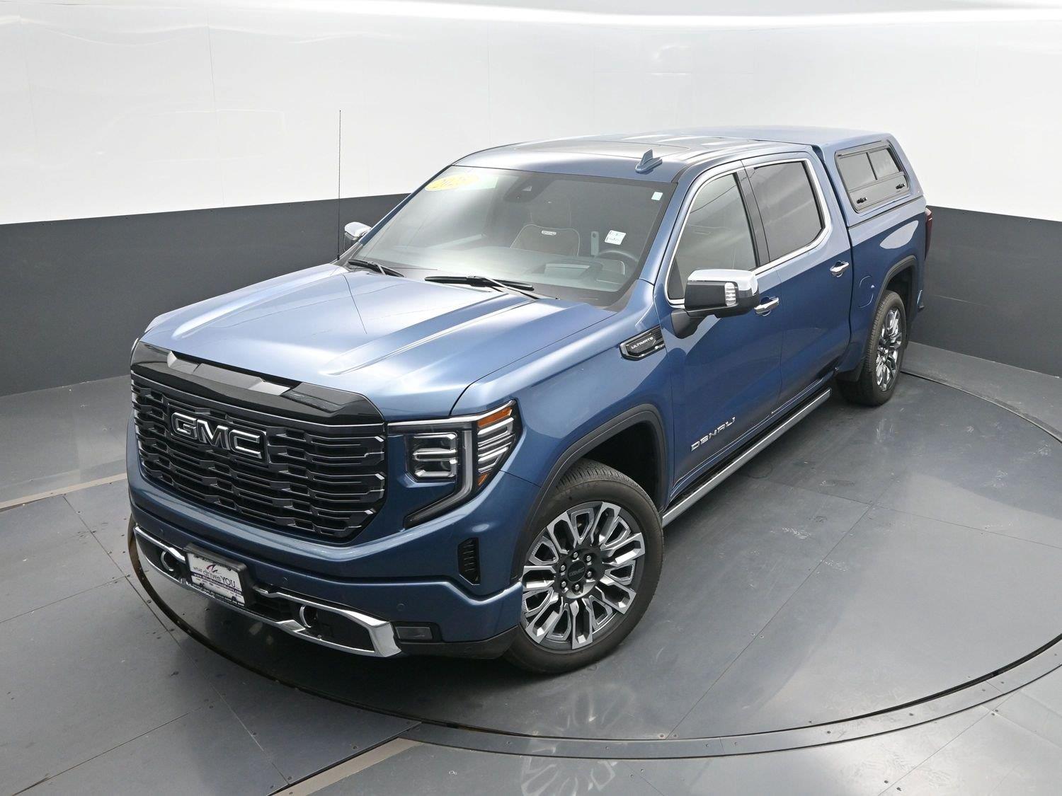 Used 2025 Downpour Metallic GMC Denali Ultimate image 39