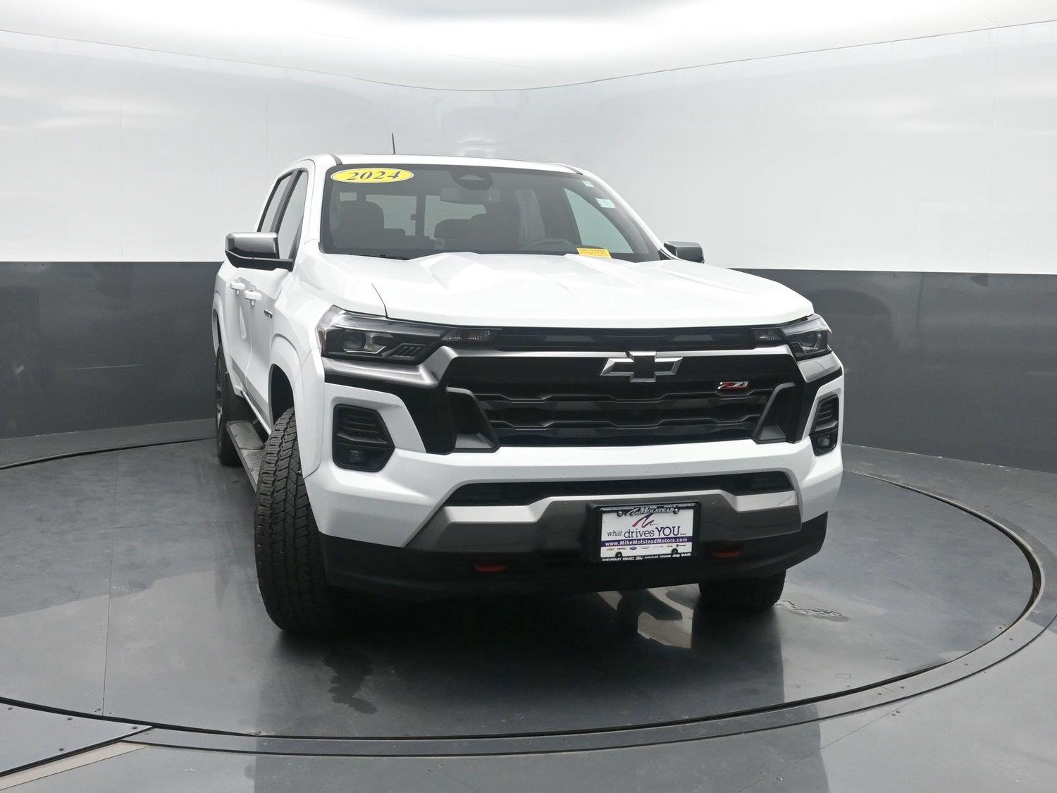 Used 2024 Summit White Chevrolet 4WD Z71 image 45