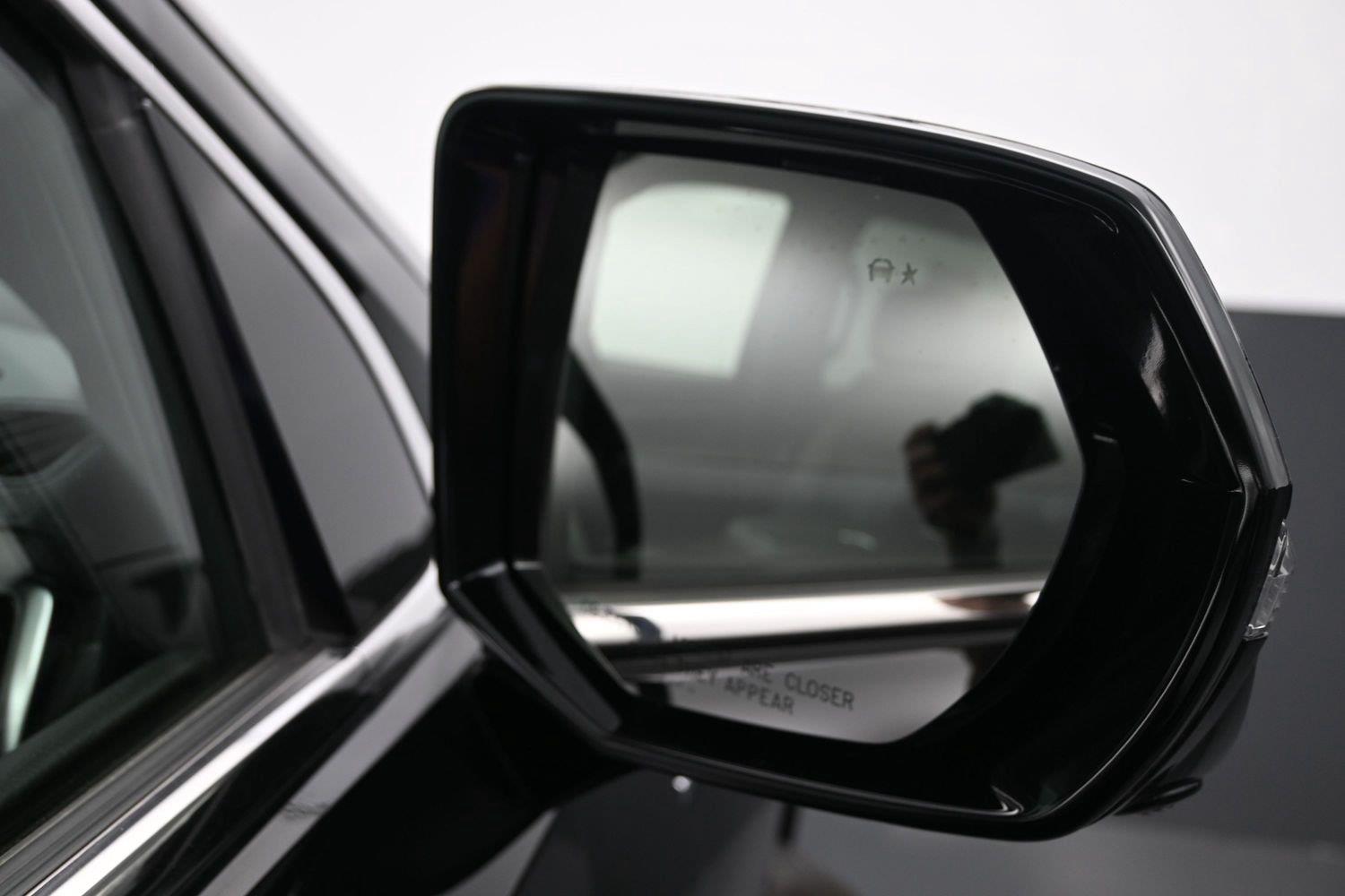 Used 2024 Onyx Black GMC Denali image 9