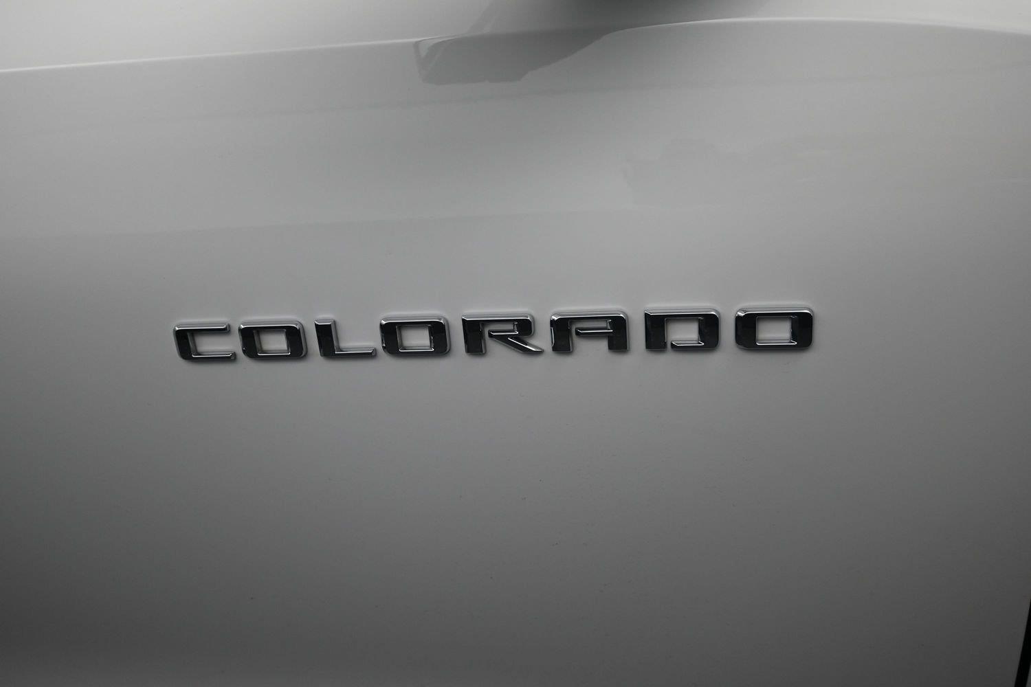 Used 2024 Summit White Chevrolet 4WD Z71 image 6