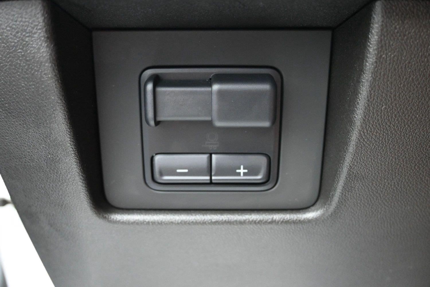 Used 2024 Summit White Chevrolet 4WD Z71 image 35