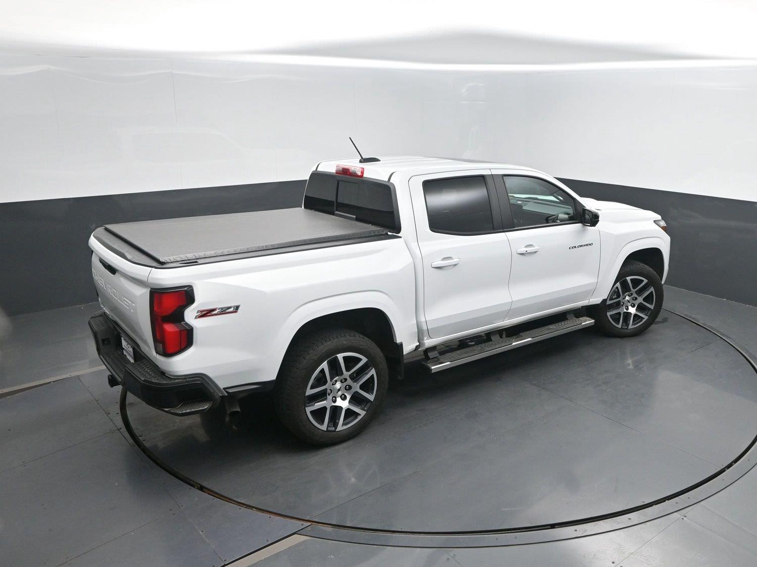 Used 2024 Summit White Chevrolet 4WD Z71 image 41