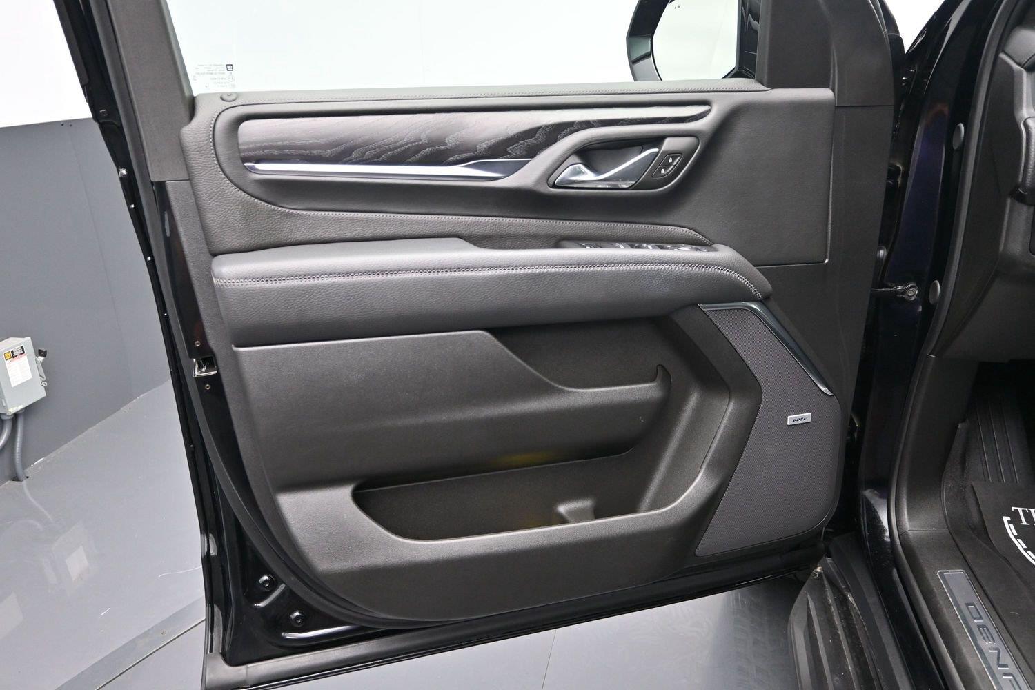 Used 2024 Onyx Black GMC Denali image 25