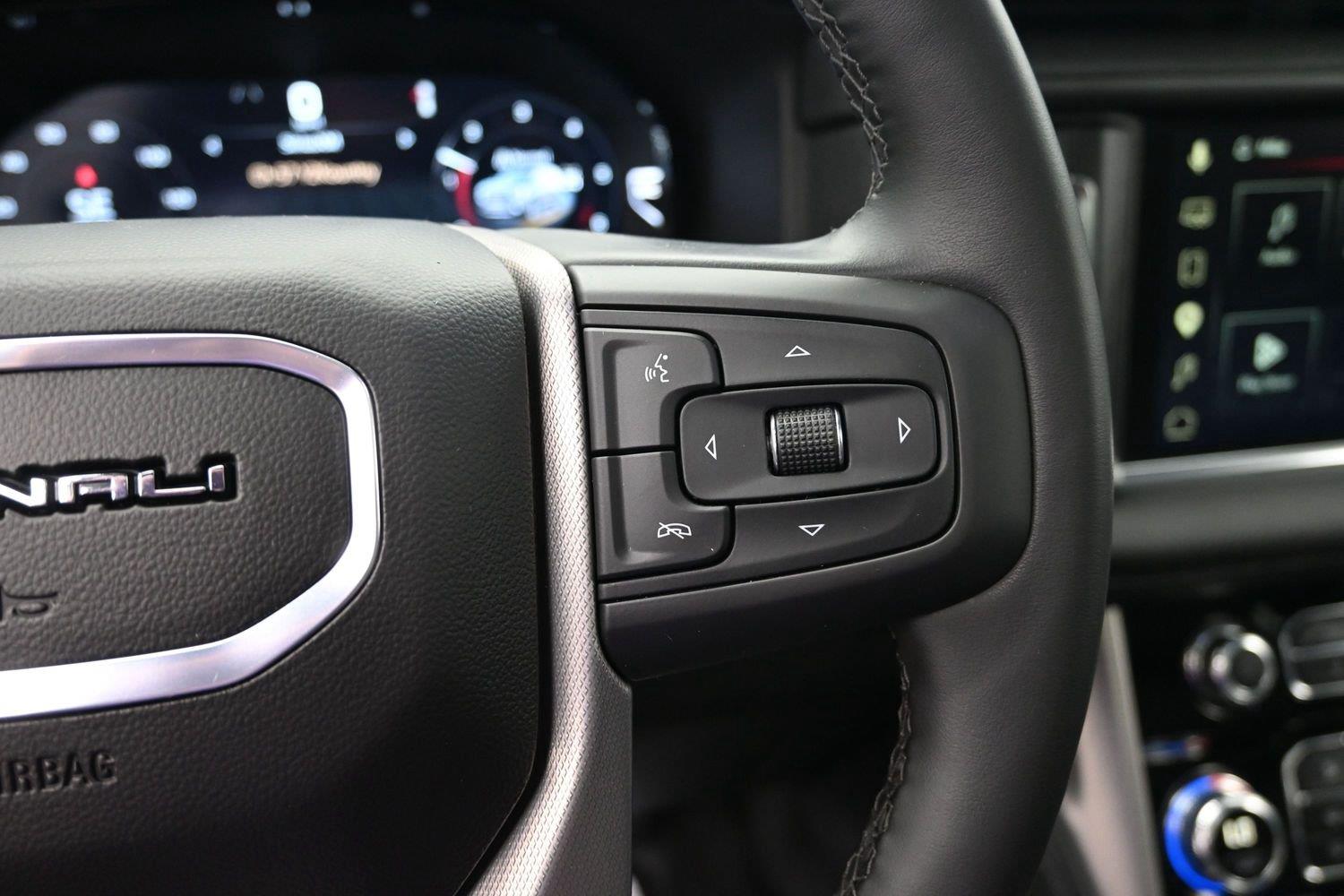 Used 2024 Onyx Black GMC Denali image 32