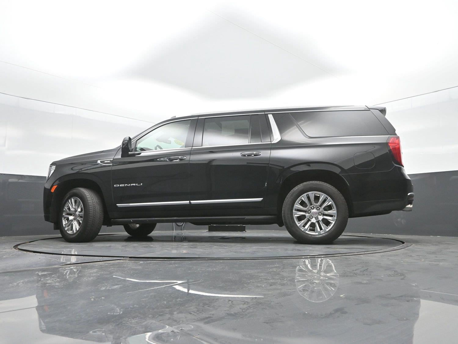 Used 2024 Onyx Black GMC Denali image 42