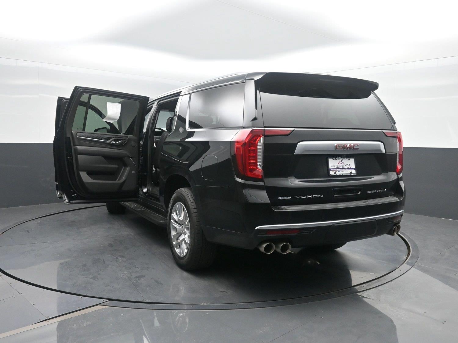 Used 2024 Onyx Black GMC Denali image 55