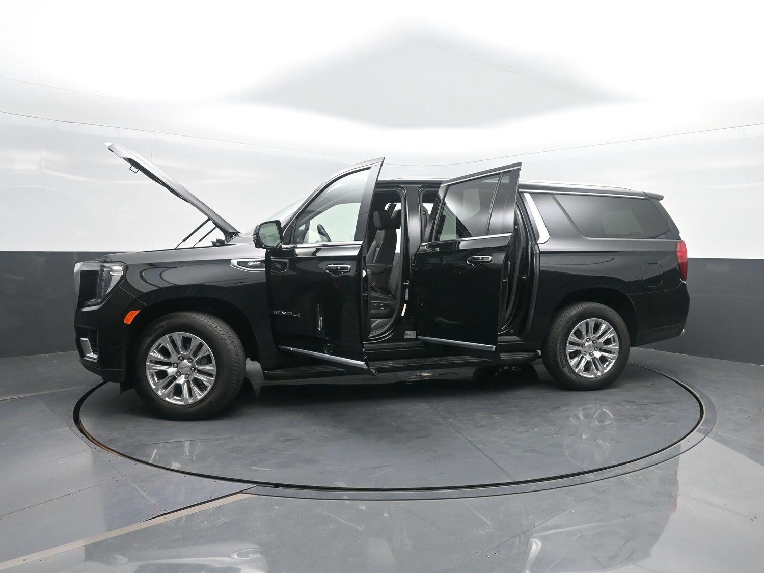 Used 2024 Onyx Black GMC Denali image 57