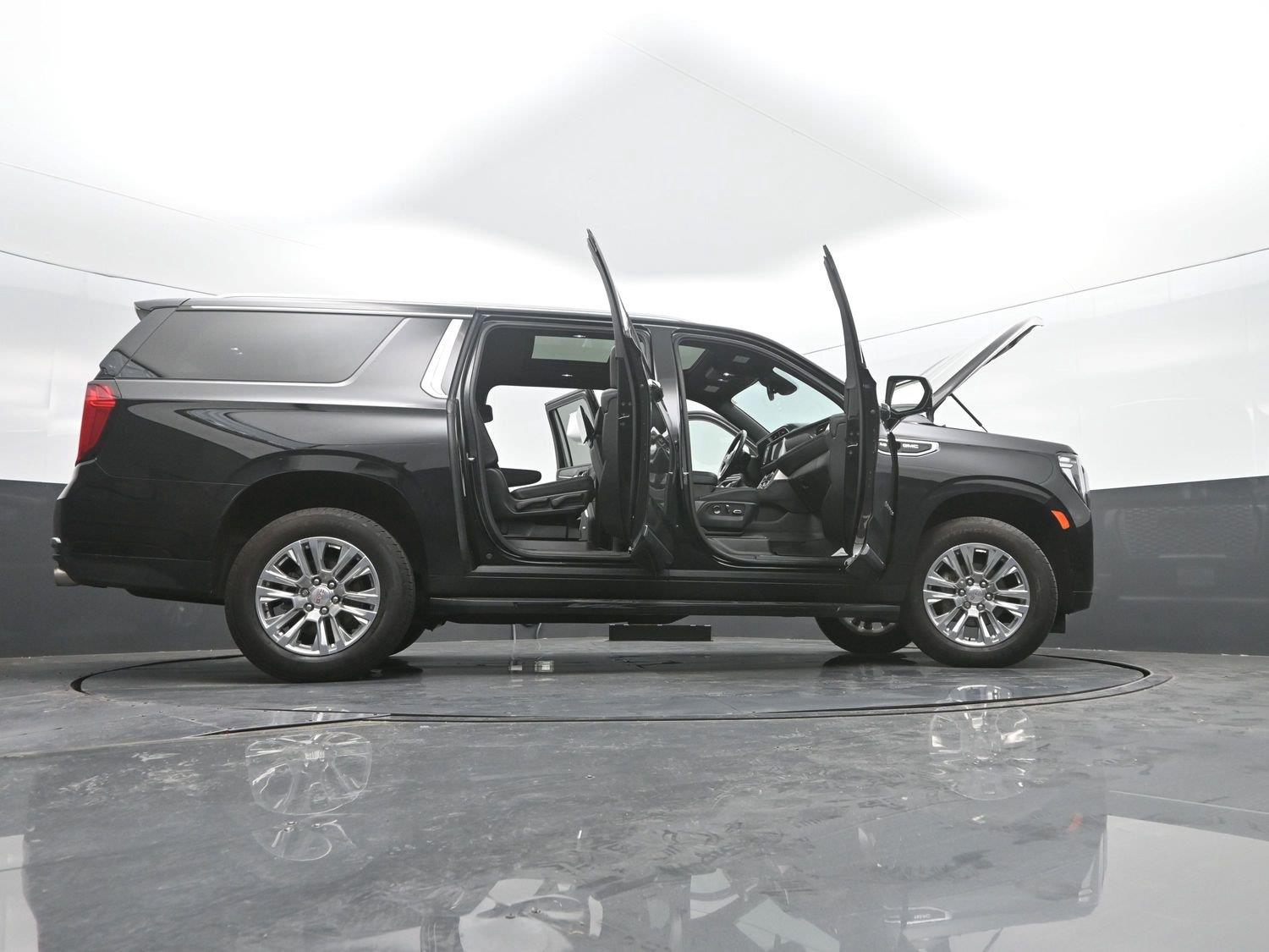 Used 2024 Onyx Black GMC Denali image 60