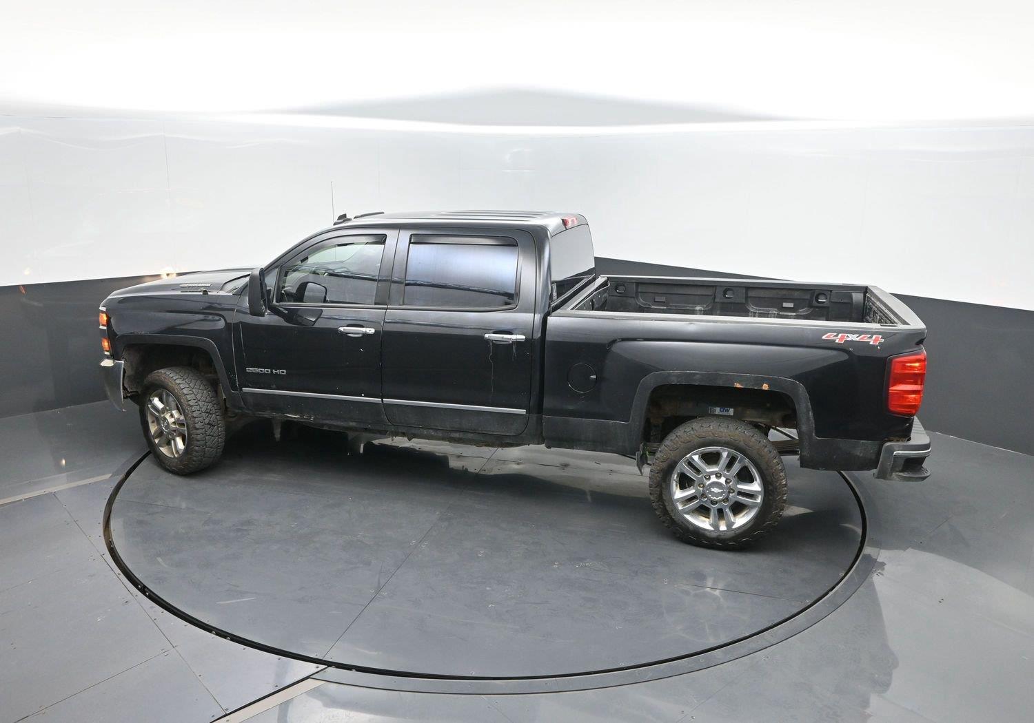 Used 2015 Black Chevrolet LTZ image 36