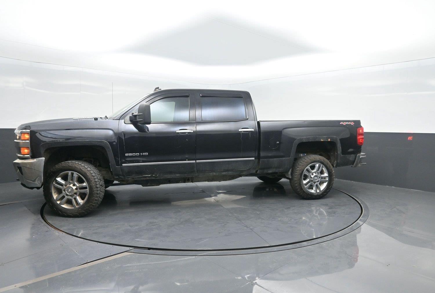 2015 Chevrolet Silverado 2500HD LTZ Crew Cab 4WD