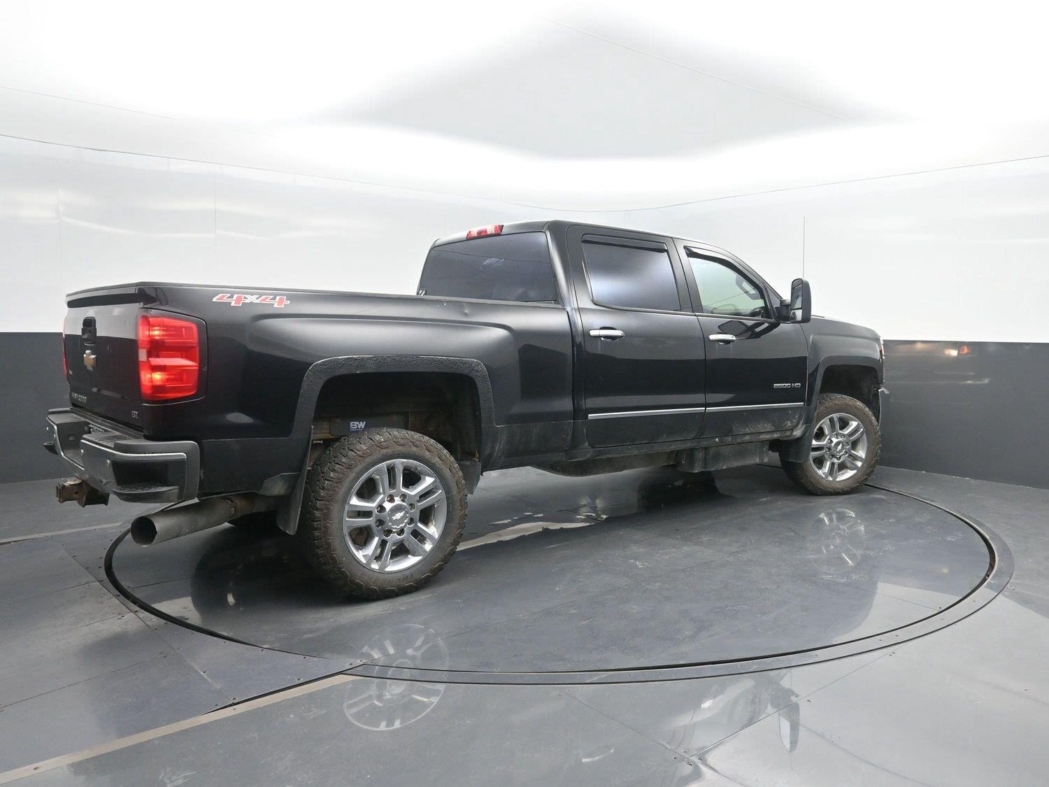 Used 2015 Black Chevrolet LTZ image 2