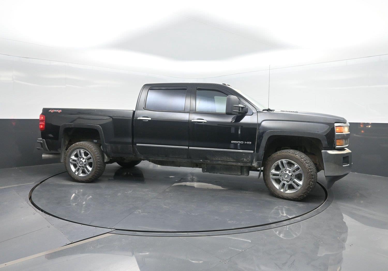 Used 2015 Black Chevrolet LTZ image 3