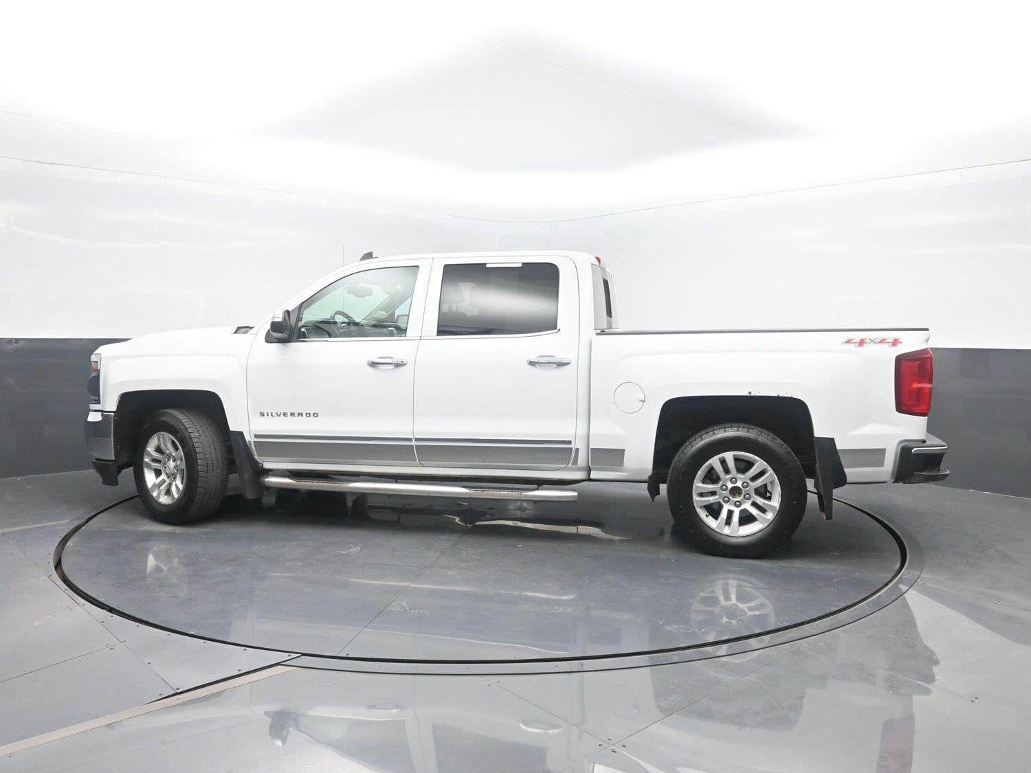 Used 2016 Summit White Chevrolet LTZ image 41