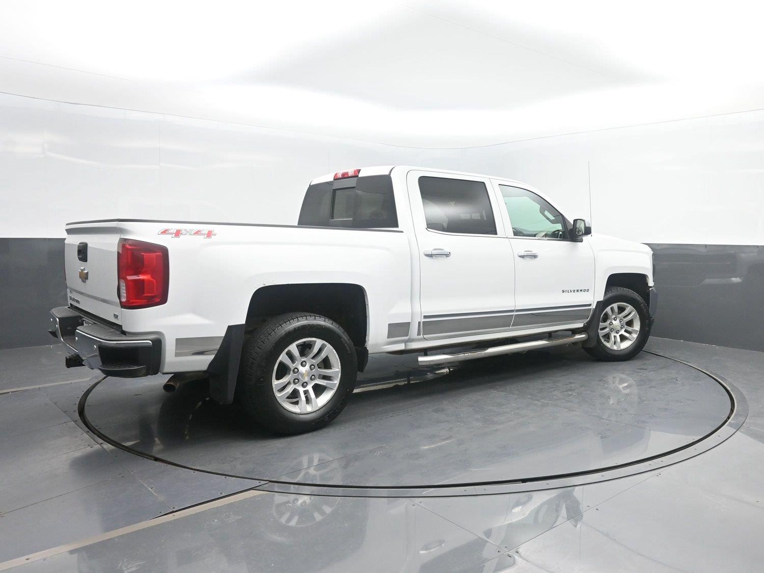 Used 2016 Summit White Chevrolet LTZ image 2