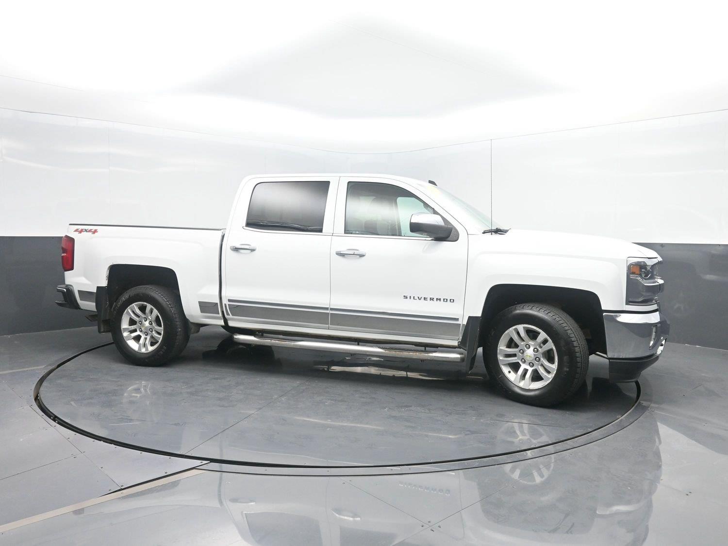 Used 2016 Summit White Chevrolet LTZ image 3