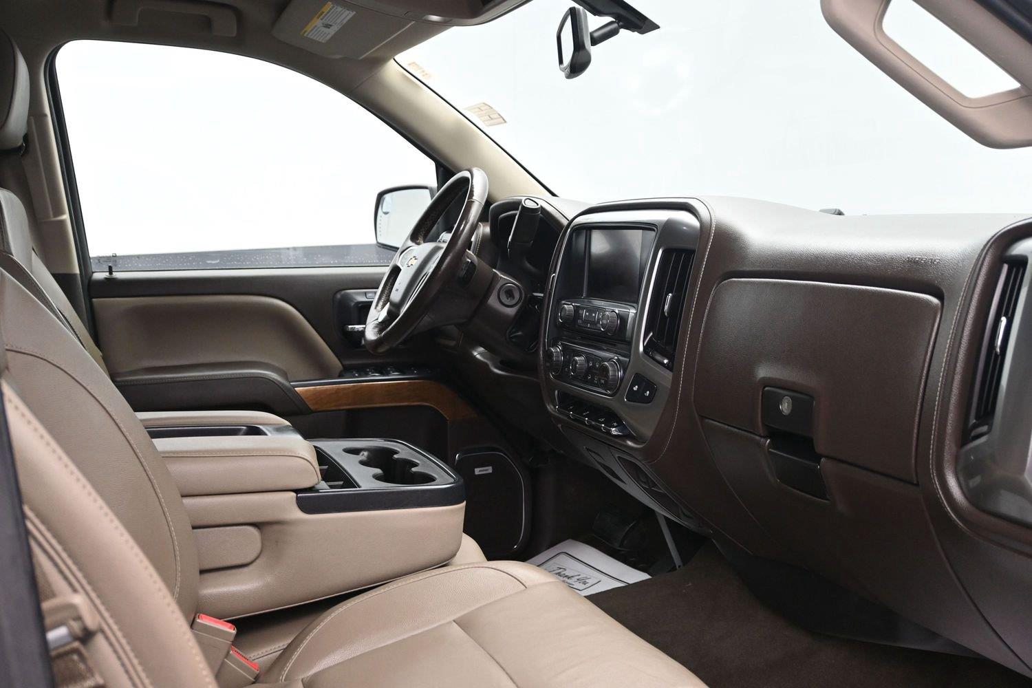 Used 2016 Summit White Chevrolet LTZ image 11